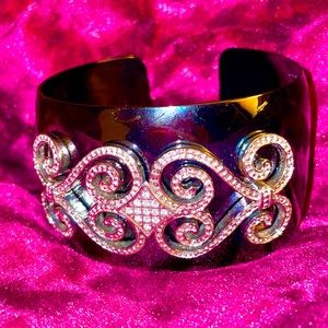 🖤✨Elegant Cuff Bracelet🖤✨